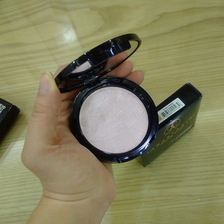 Phấn bắt sáng Anastasia