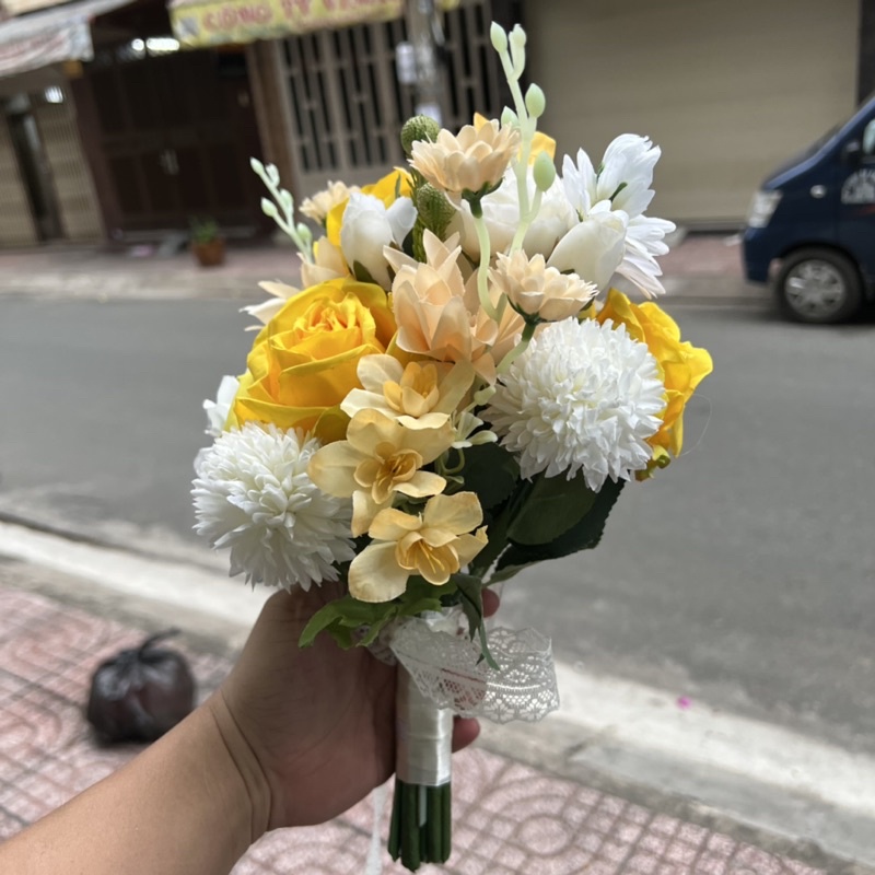 Hoa cầm tay cô dâu rẻ mà đẹp Giangpkc mới 122021