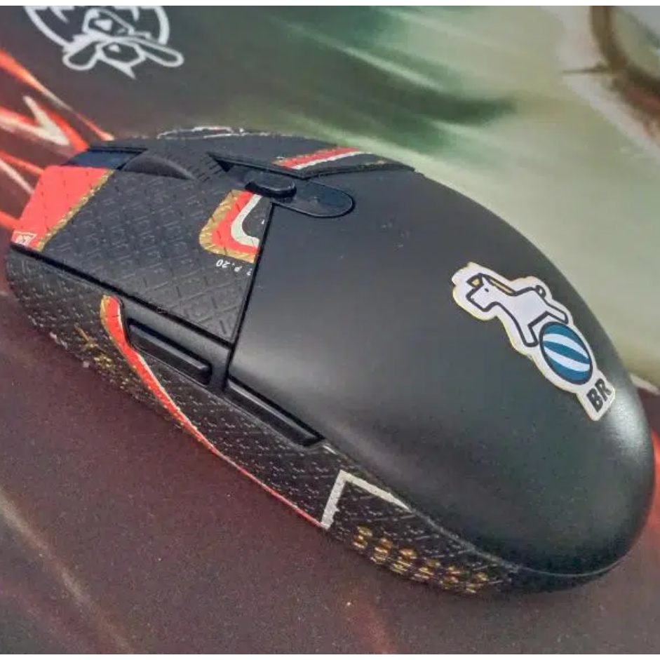 Suitable for Logitech G102 G304 mouse anti-skid sticker special side sweat-absorbing skin sticker