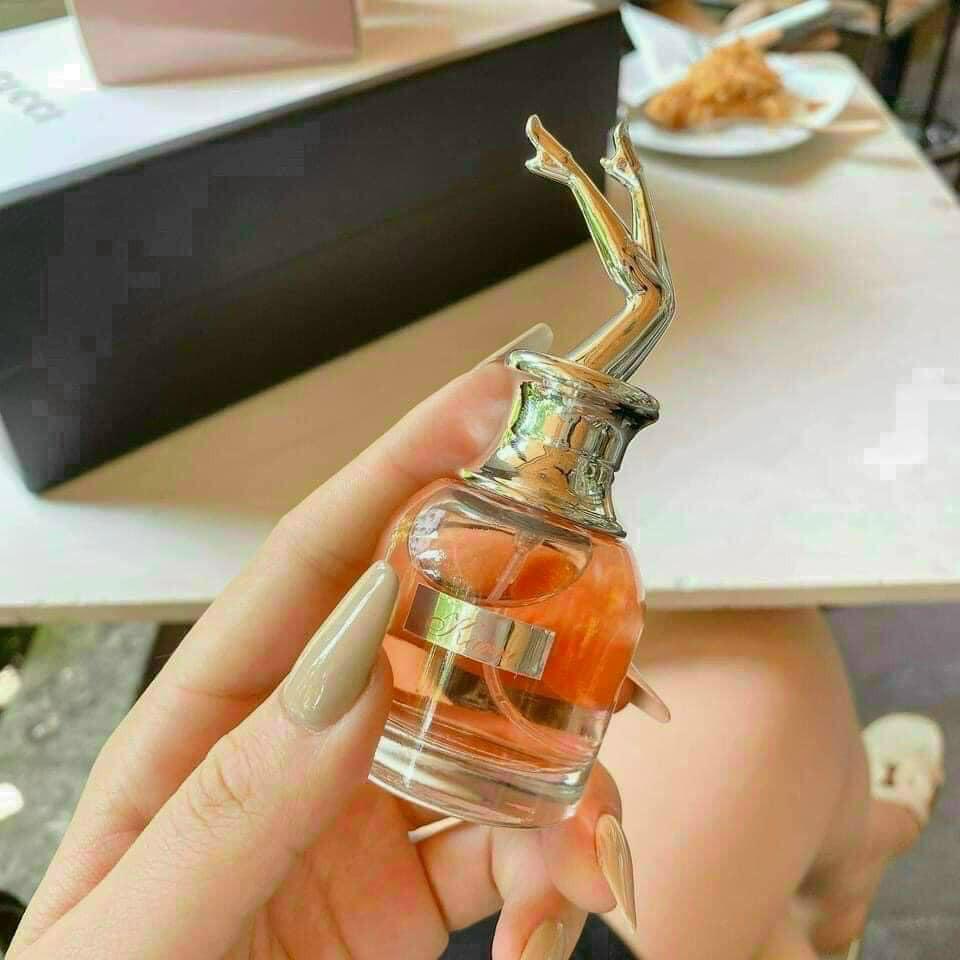 Nước Hoa Nữ Đôi Chân Dài Karri 30ml Perfume Collection EDP Sray 30ml