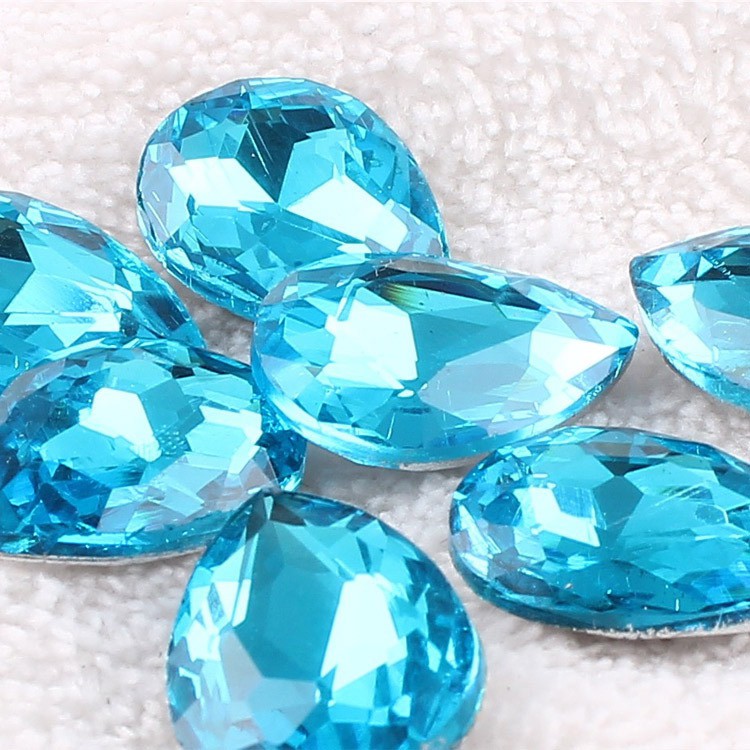 Đá pha lê giọt nước 6x8mm  - Trang trí điện thoại