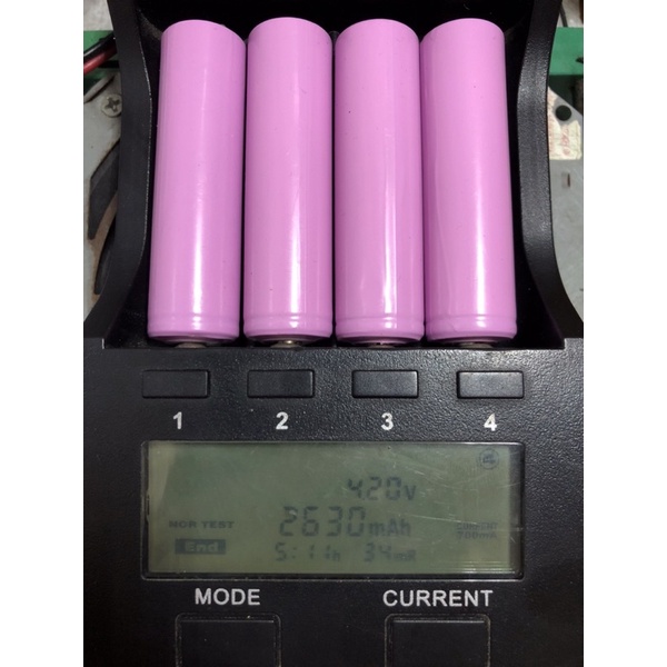 Pin 18650 đầu lồi dung lượng 2500mah xả 10a