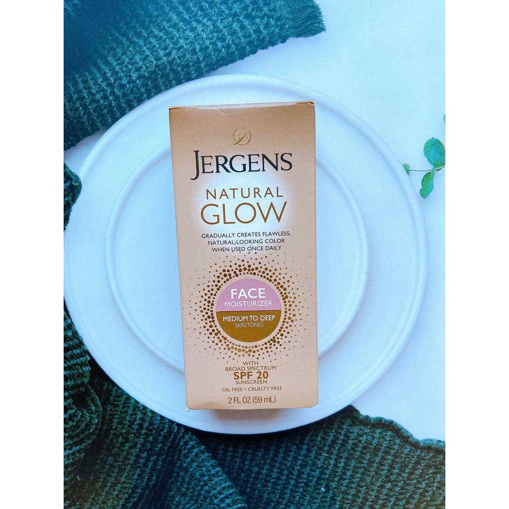 Lotion cho mặt da nâu nâng tông da Jergens Natural Glow SPF 20 Face Moisturizer