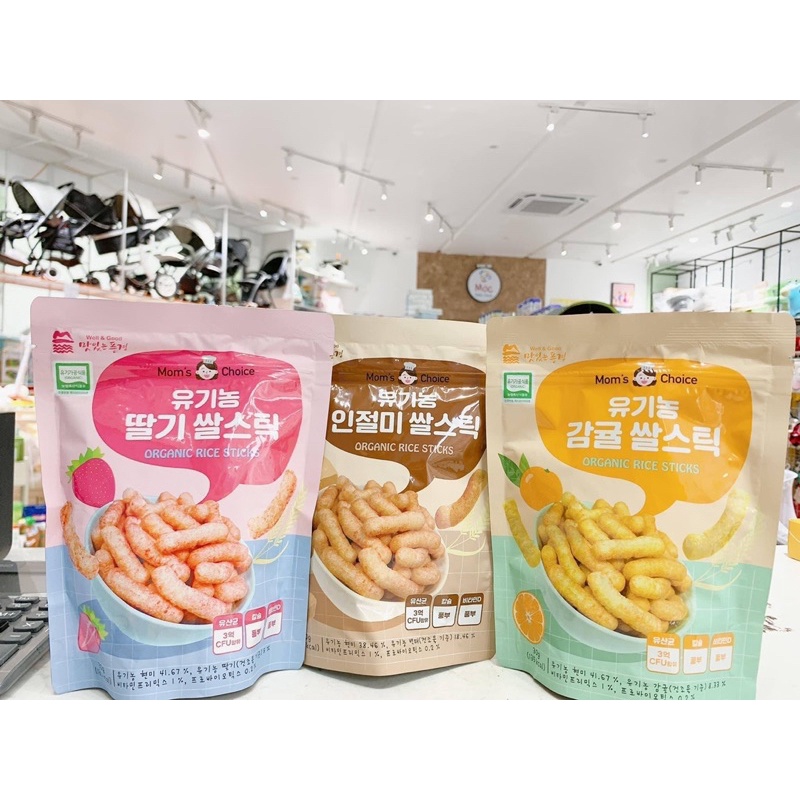 bánh ăn dặm gạo lứt hình que Mom choice Hàn Quốc date10/2023