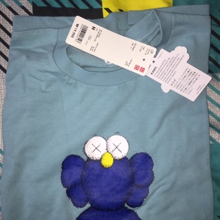 Áo Uniqlo x Kaws Xanh