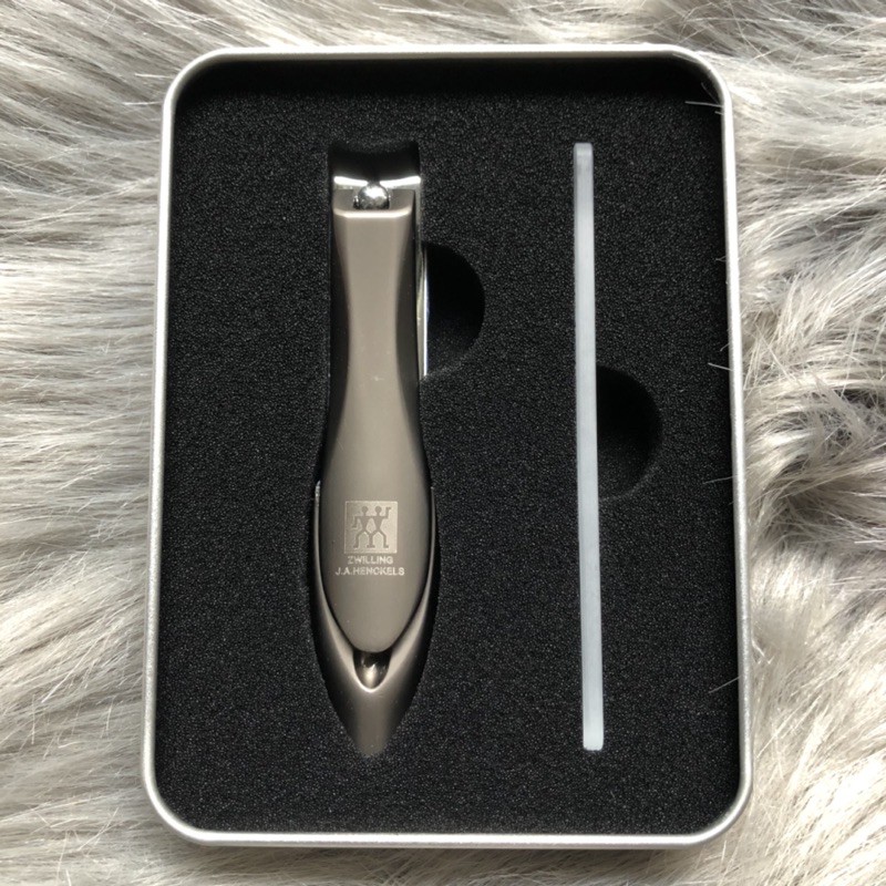 Hộp bấm móng tay Đức hiệu zwilling rất đẹp + bền + tiện lợi