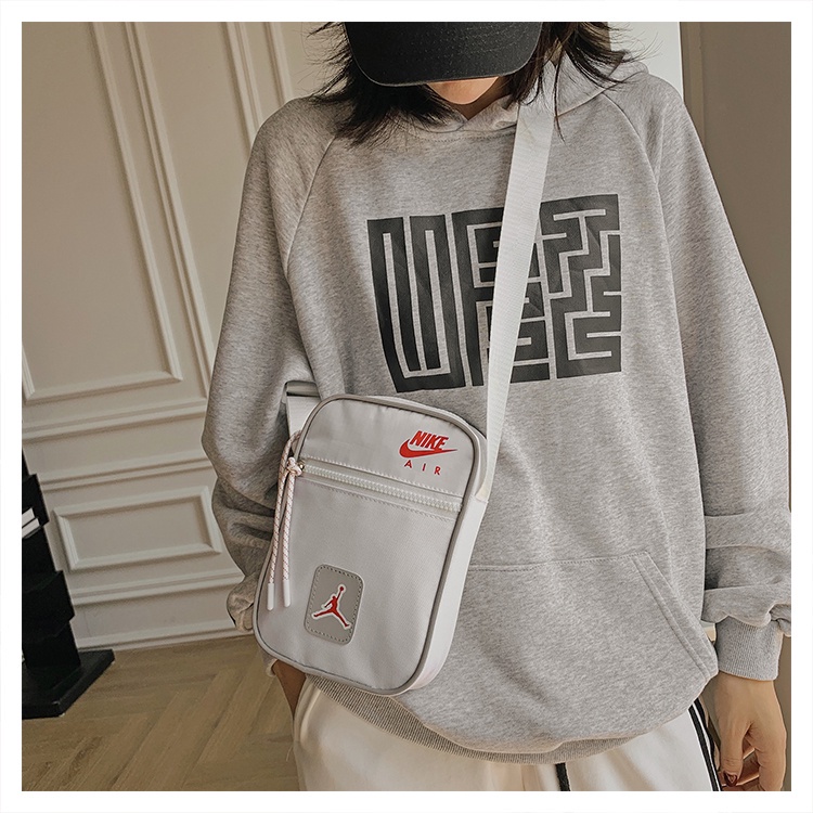 Túi đeo chéo Nike Jordan KZD1803 hợp thời trang chất lượng cao