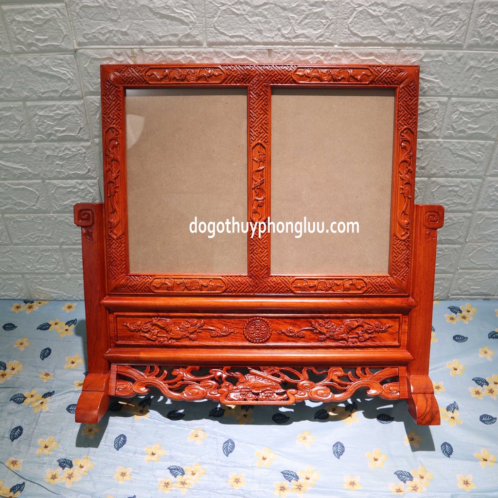 Khung ảnh thờ gia tiên đôi gấm ly quy gỗ hương 2 ảnh thờ 21x31