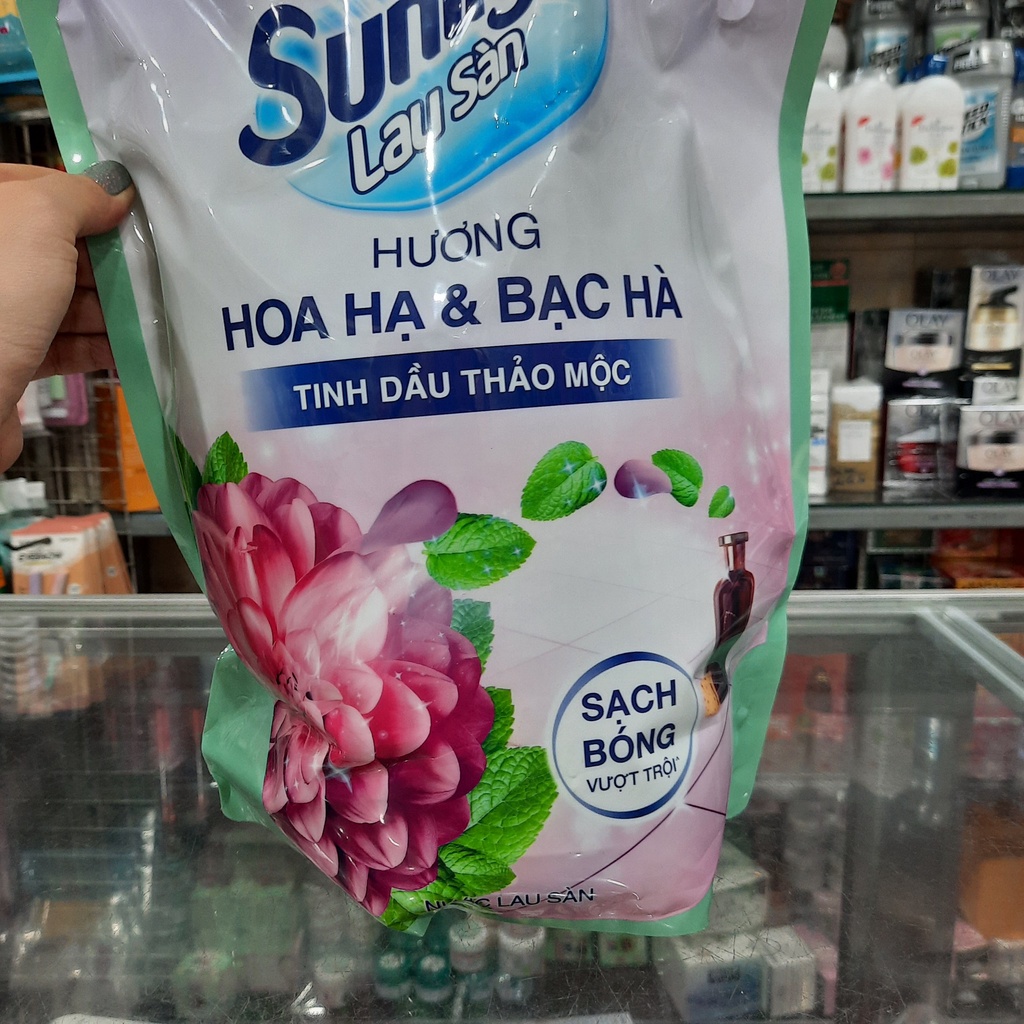 Túi nước lau sàn tinh dầu thảo mộc Sunlight Hoa hạ và bạc hà 3.6kg