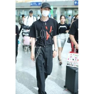 Áo Phông VLONE Vương Nhất Bác, Wang Yibo