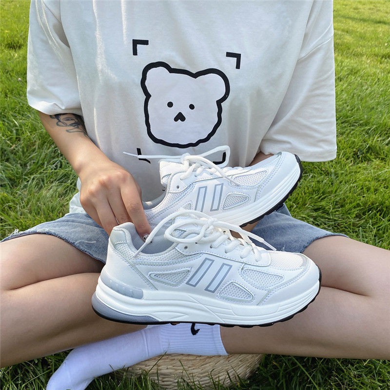 Giày thể thao chạy bộ phối lưới thoáng khí màu trắng phong cách retro thời trang mùa hè mới năng động cho nữ