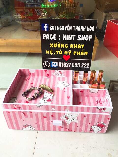 Kệ mỹ phẩm đại 35cm hello kitty sọc