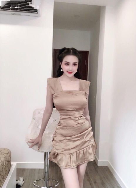 Đầm phi cổ bẻ bèo lai
