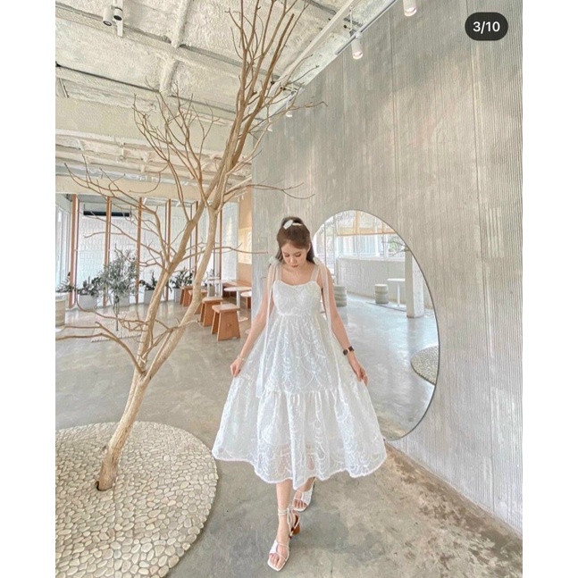ĐẦM MAXI TRẮNG REN NỔI 2S CỘT VAI