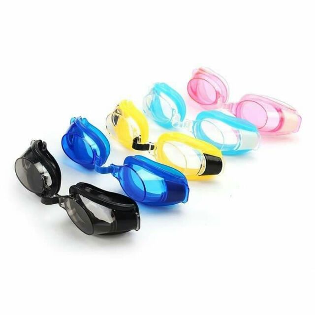 Kính bơi cho bé