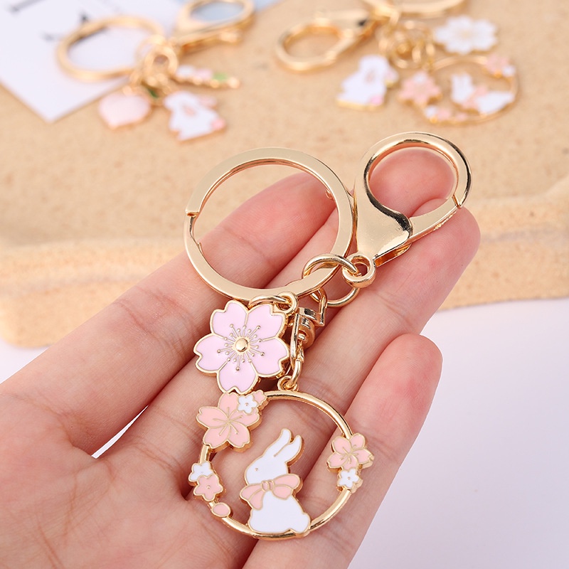 Móc Khóa Hình Thỏ Và Hoa Anh Đào Bằng Hợp Kim Dễ Thương