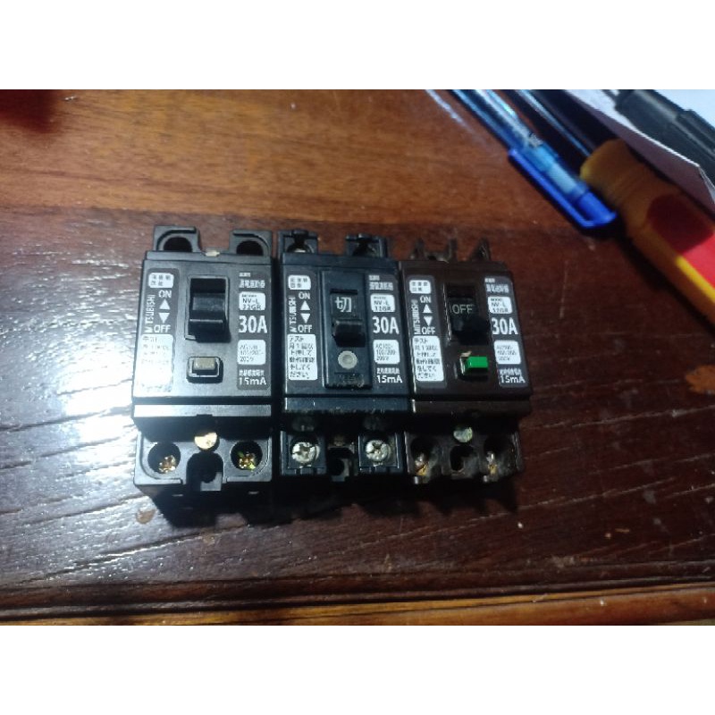Át chống giật 1P . Át 30A . Át nhật dòng rò 15ma