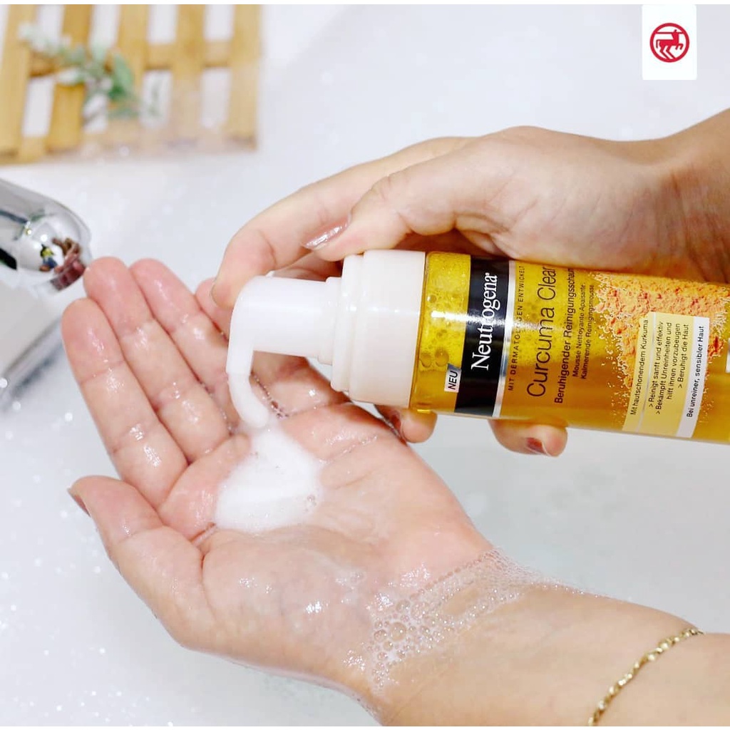 Sữa rửa măt Neutrogena tạo bọt - Tinh chất nghệ tươi  - mờ thâm, sáng da, chống lão hóa - 150ml Đức