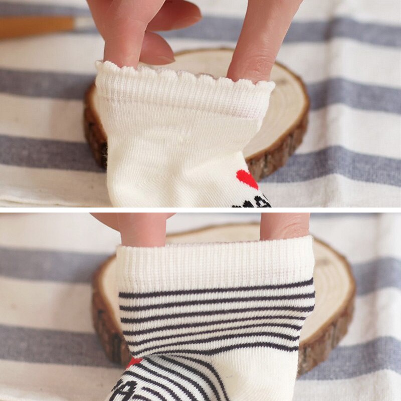 Vớ Cotton Mềm Mại Co Giãn Tốt Thoáng Khí In Họa Tiết Trái Tim/Chữ Dễ Thương Cho Bé