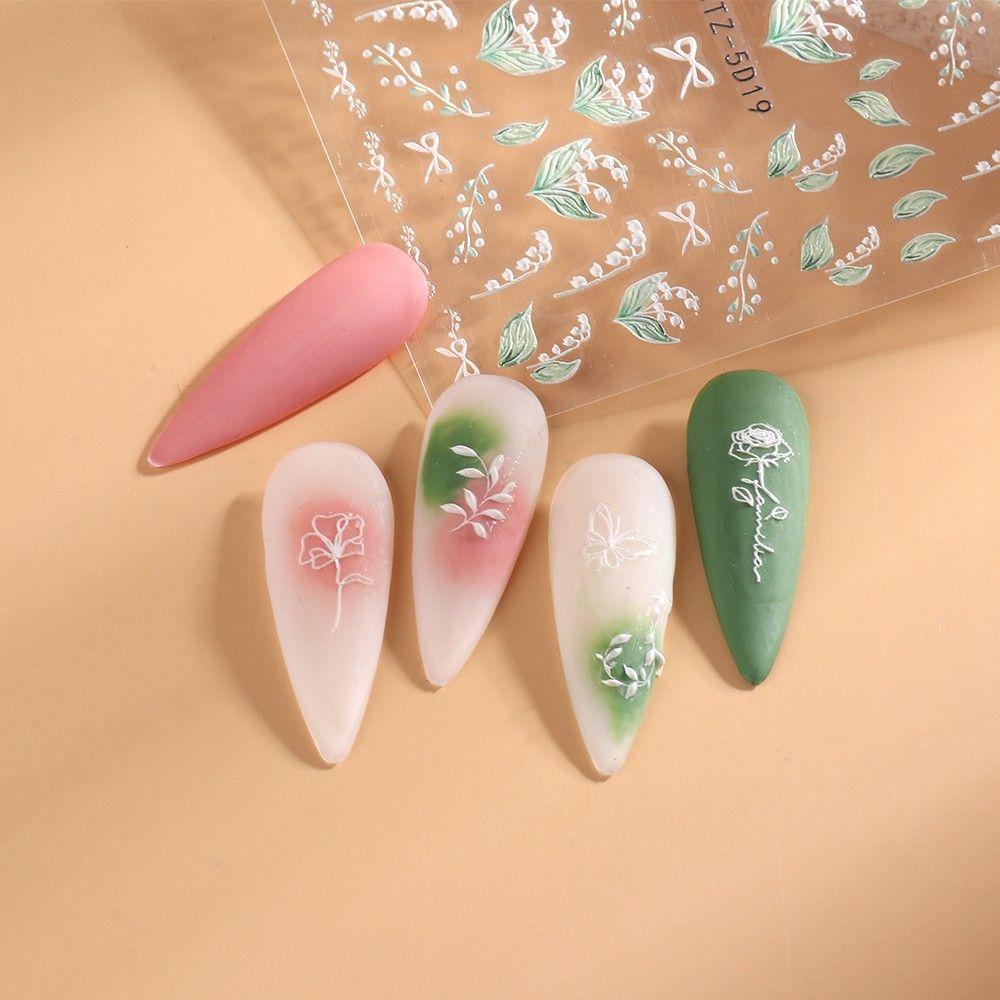 Miếng Dán Trang Trí Móng Tay Hình Hoa Xinh Xắn