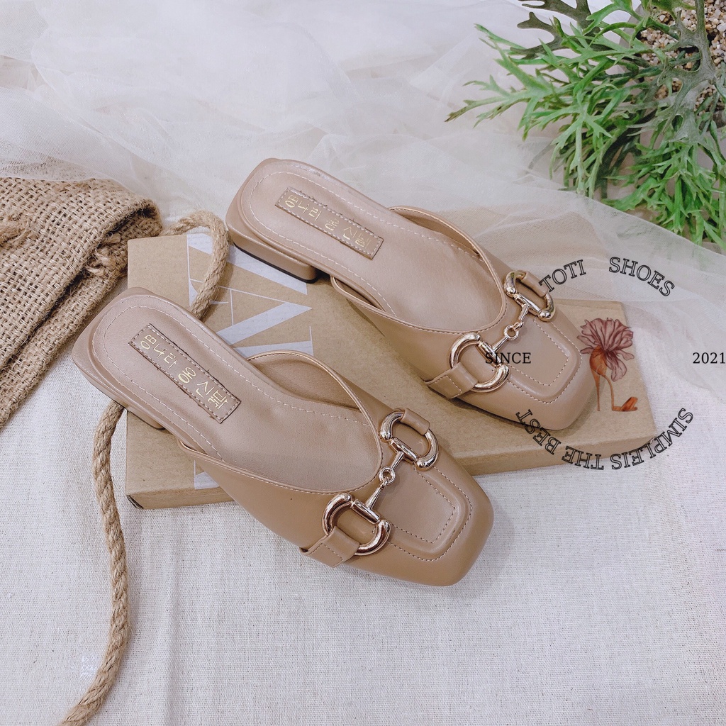 DÉP SỤC NỮ TOTIIE SHOES - DÉP ĐẾ VUÔNG THẤP KHÓA XÍCH - SỤC THỜI TRANG MŨI TRÒN D2110160