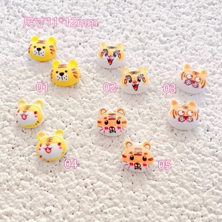charm nail gắn móng tay