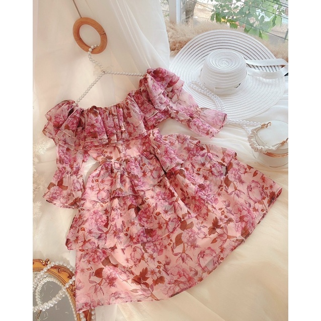 Đầm nữ trễ vai hoa tiết hoa xếp tầng cực dễ thương hàng may kỹ có lót toàn thân | BigBuy360 - bigbuy360.vn