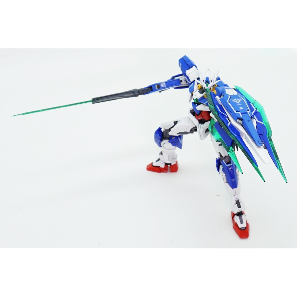 Mô Hình Gundam Bandai RG 21 00 QanT 1/144 Gundam 00