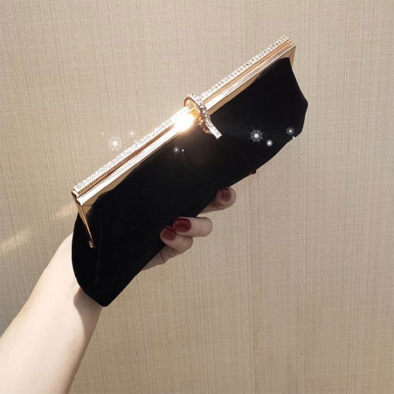 Ví Nhung Đen Cầm Tay Đính Đá Phong Cách Retro Cho Nữ