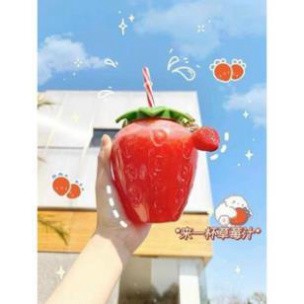 Bình Nước Dâu Tây, Bình Đựng Nước Hình Quả Dâu Tây Tặng Kèm Ống Hút, Móc Treo Hình Quả Dâu Siêu Cute - Young Home .