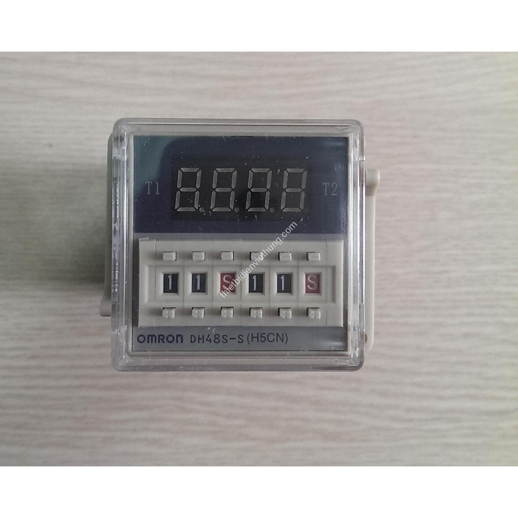 Timer đôi Omron DH48S-S có đế, điện áp 220VAC, điều khiển bơm, quạt, thiết bị luân phiên theo thời gian