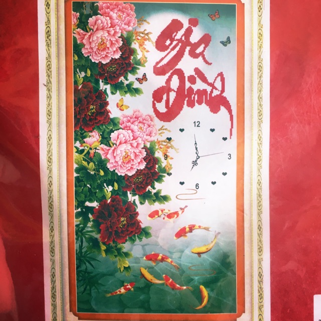 Tranh thêu đồng hồ