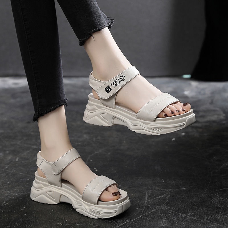 Xăng đan Thể Thao Đế Bằng Cao 5.5cm Quai Dán Mũi Tròn Cho Nữ