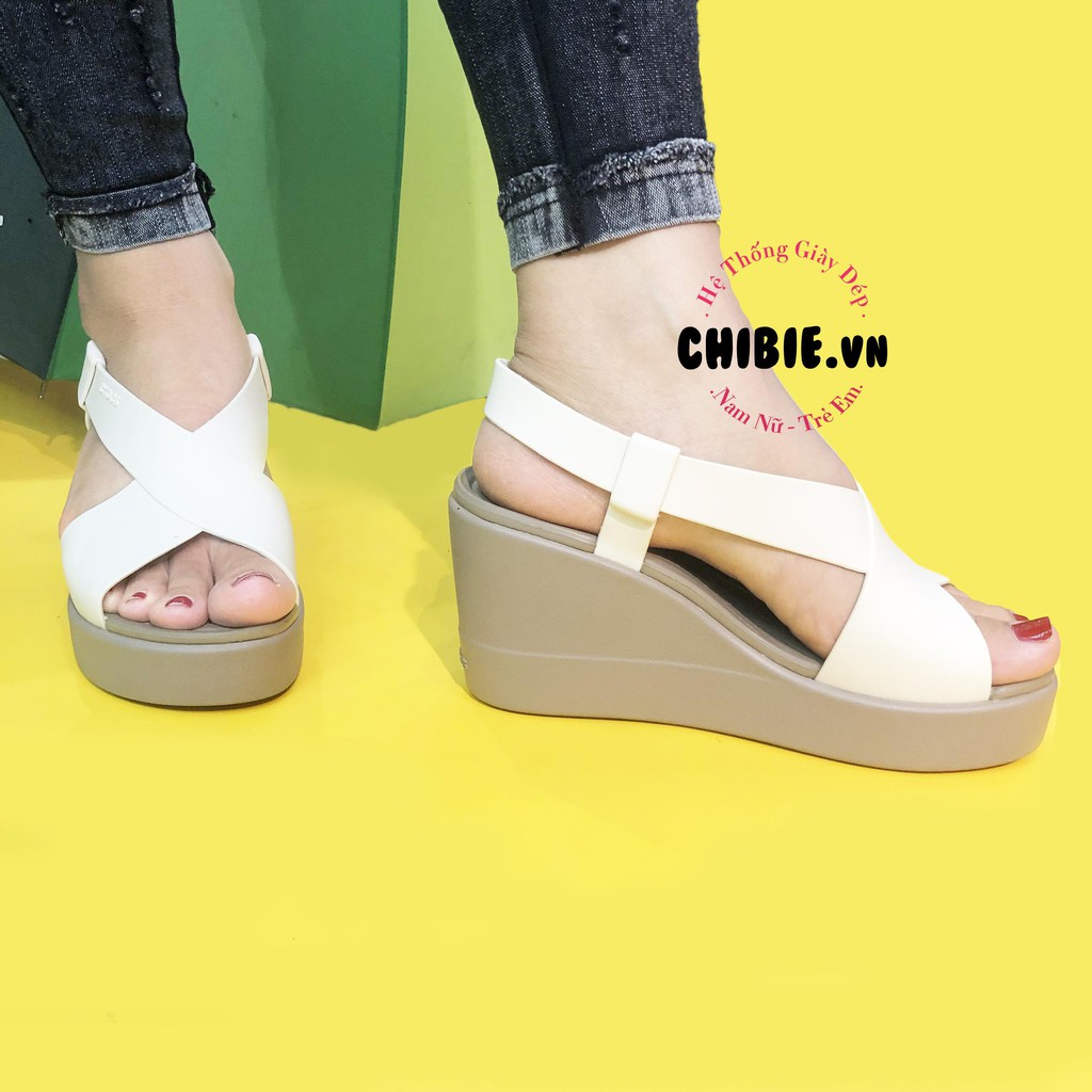 : GIÀY SANDAL NỮ ĐẾ XUỒNG BROOKLYN MÀU KEM 7 PHÂN QUAI CHÉO