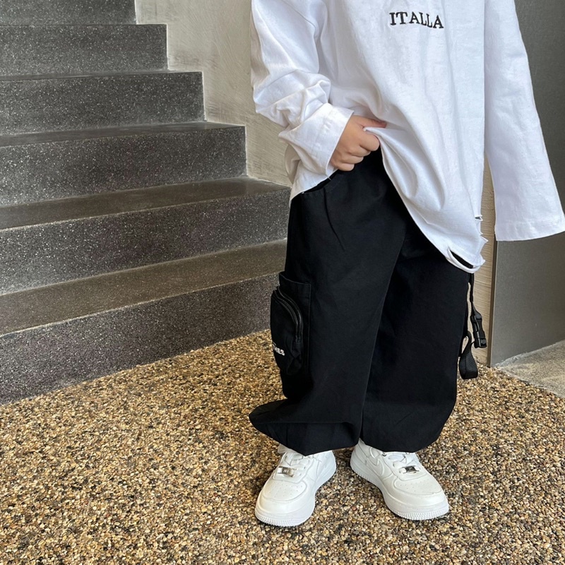 Quần Jogger kaki đai cá tính bé trai