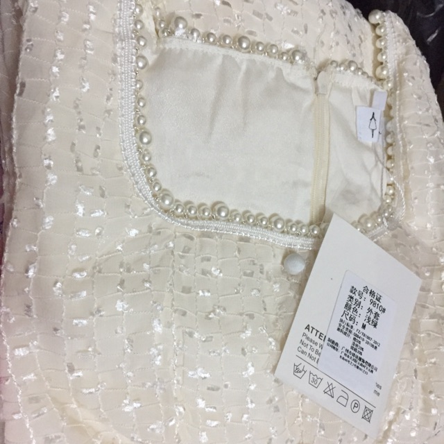 [Sẵn/ Có Hình Thật] Váy trắng thiết kế cổ vuông dáng dài. Đầm trắng maxi dáng dài tiểu thư đi tiệc chuẩn loại 1 | BigBuy360 - bigbuy360.vn