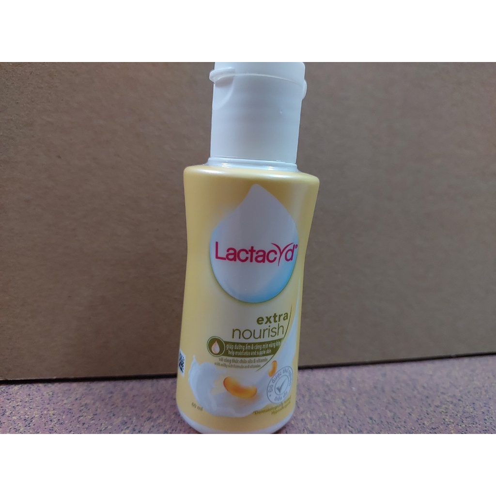 Dung Dịch Vệ Sinh Lactacyd 60ml Lá Trầu Không& Nước Hoa Hồng