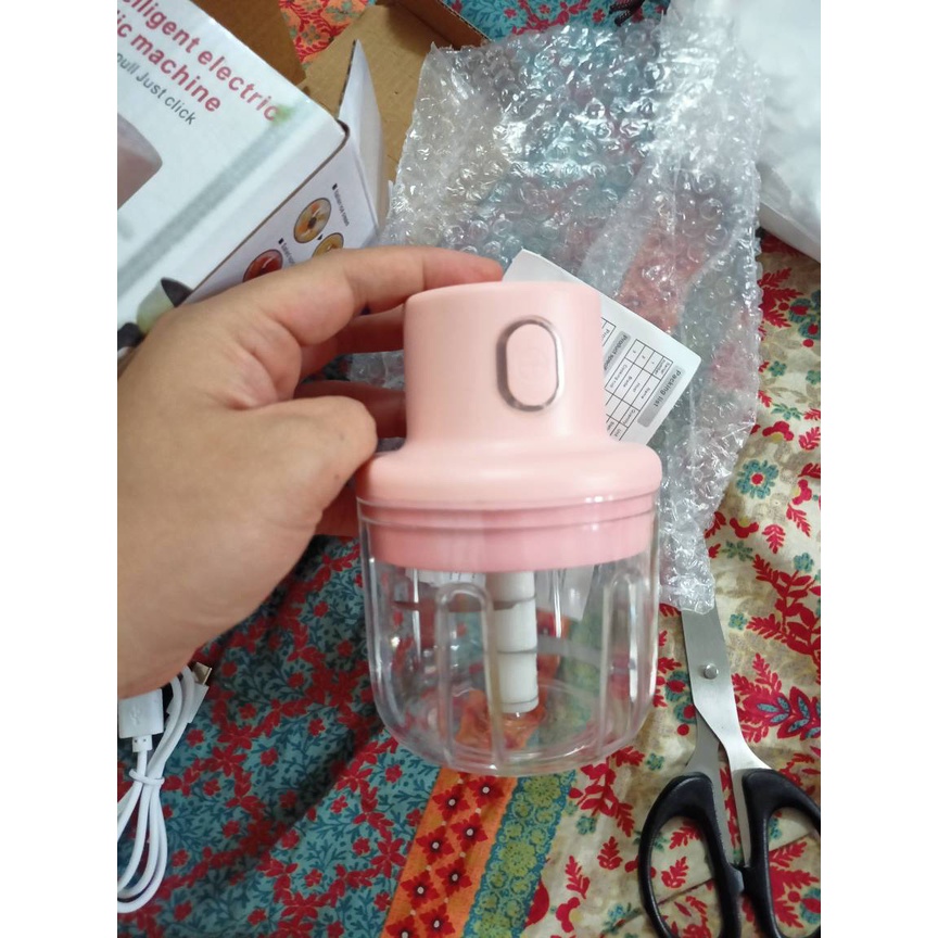 Máy xay mini cầm tay tiện lợi màu hồng lưỡi cắt thép không gỉ