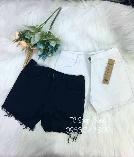 Quần Short Nữ Body 2 màu Trắng Đen