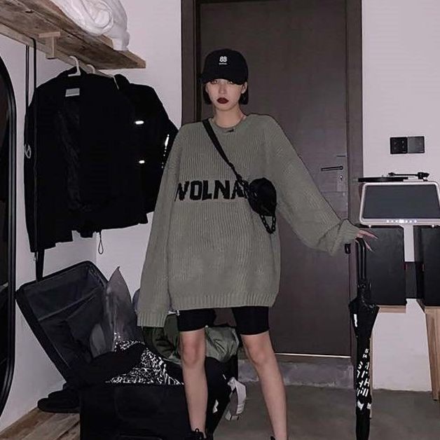 Áo sweater dệt kim dáng rộng cổ tròn in họa tiết chữ cái năng động dễ phối đồ dành cho nữ