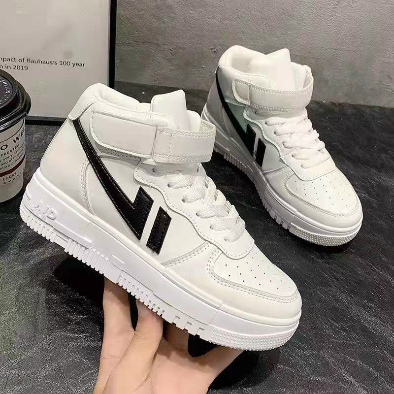 GIÀY SNEAKER CỔ CAO CHẤT DA CÁ TÍNH