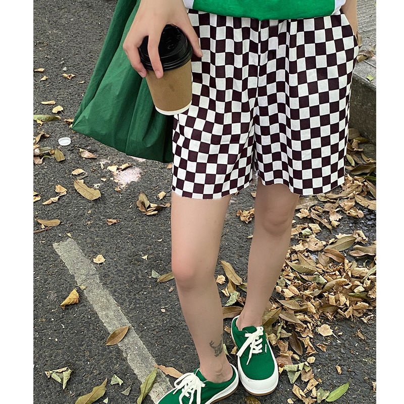Quần short lưng cao ống rộng thiết kế xẻ tà họa tiết sọc caro thời trang cá tính cho nữ