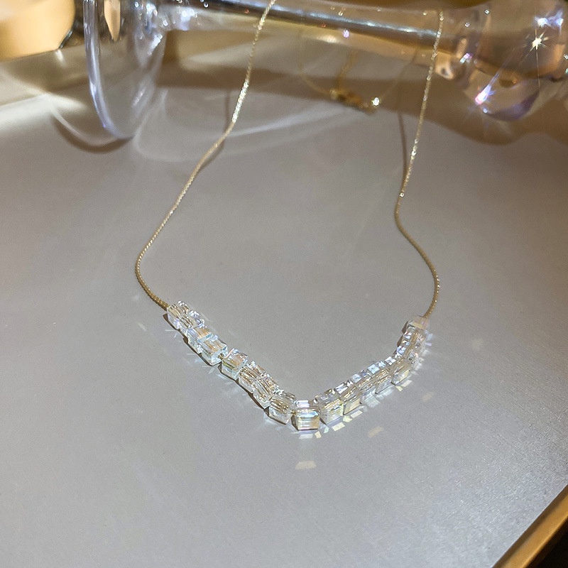 Vòng cổ Mặt Vuông Pha Lê Nhẹ Nhiều Màu Thời Trang Nhật Hàn Dành Cho Nữ