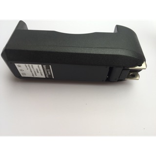 Dock sạc pin đa năng cho pin lithium ion 18650
