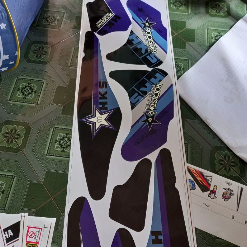 tem trùm nouvo 5 tím đen