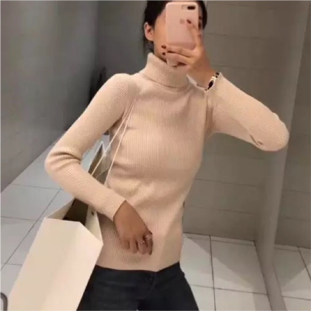 Áo len cổ lọ