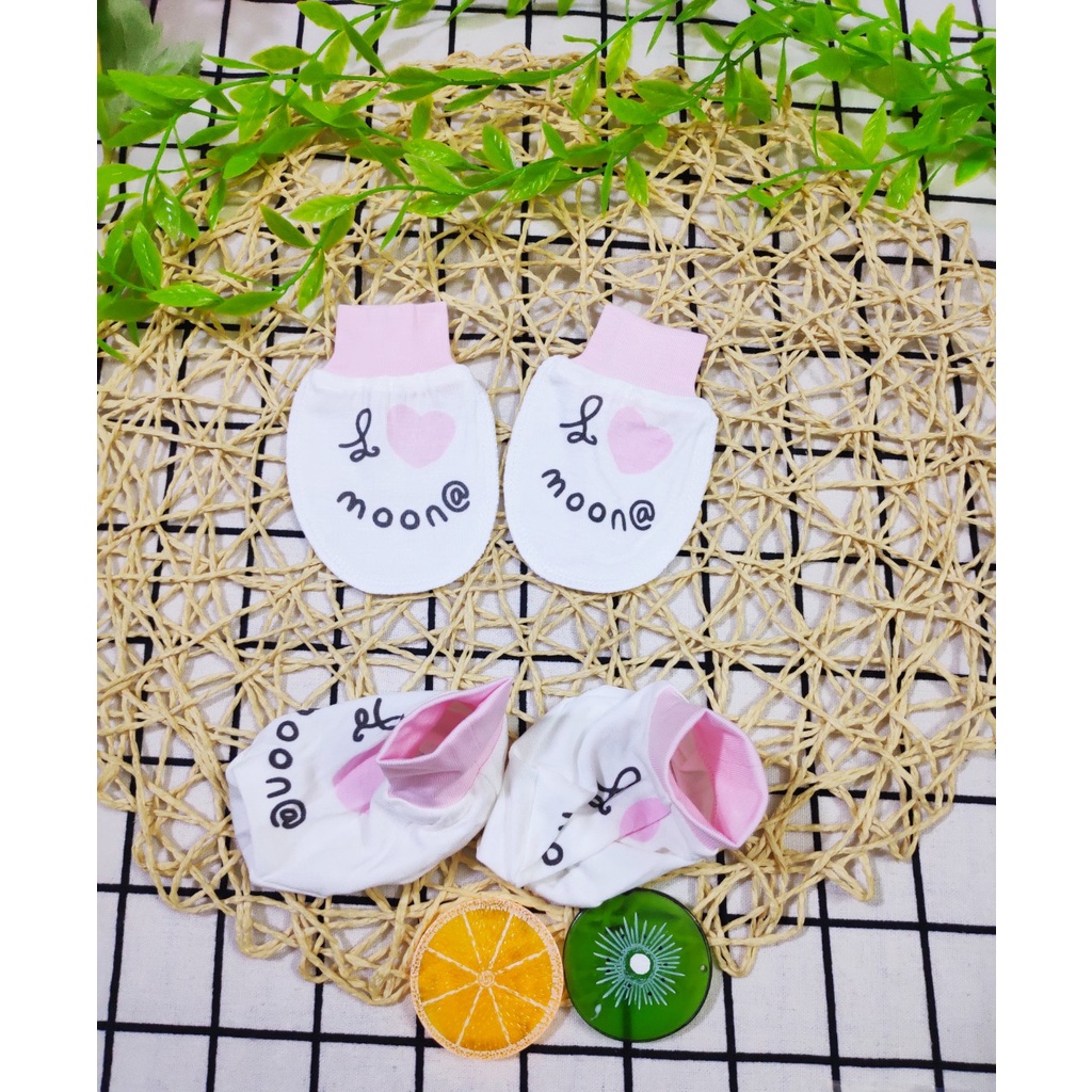 Xả kho set bao tay bao chân sơ sinh petit Moon mềm mịn thấm hút mồ hôi cho bé