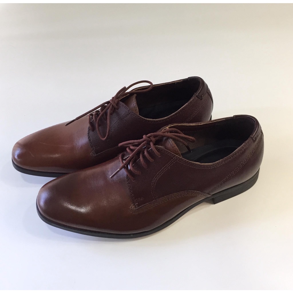 giày da nam Clarks hàng xách tay chính hãng , thương hiệu cao cấp nổi tiếng thé giới , cam kết chuẩn hàng chính hãng ,!