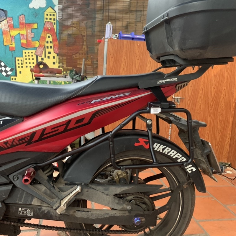 Baga hông gắn thùng đôi Givi cho Exciter 150