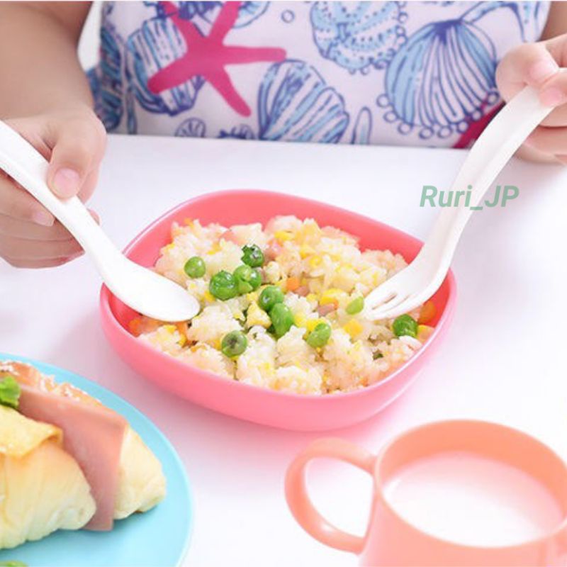 Bộ muỗng (thìa) nĩa (dĩa) nhựa an toàn cho bé Inomata Nhật Bản